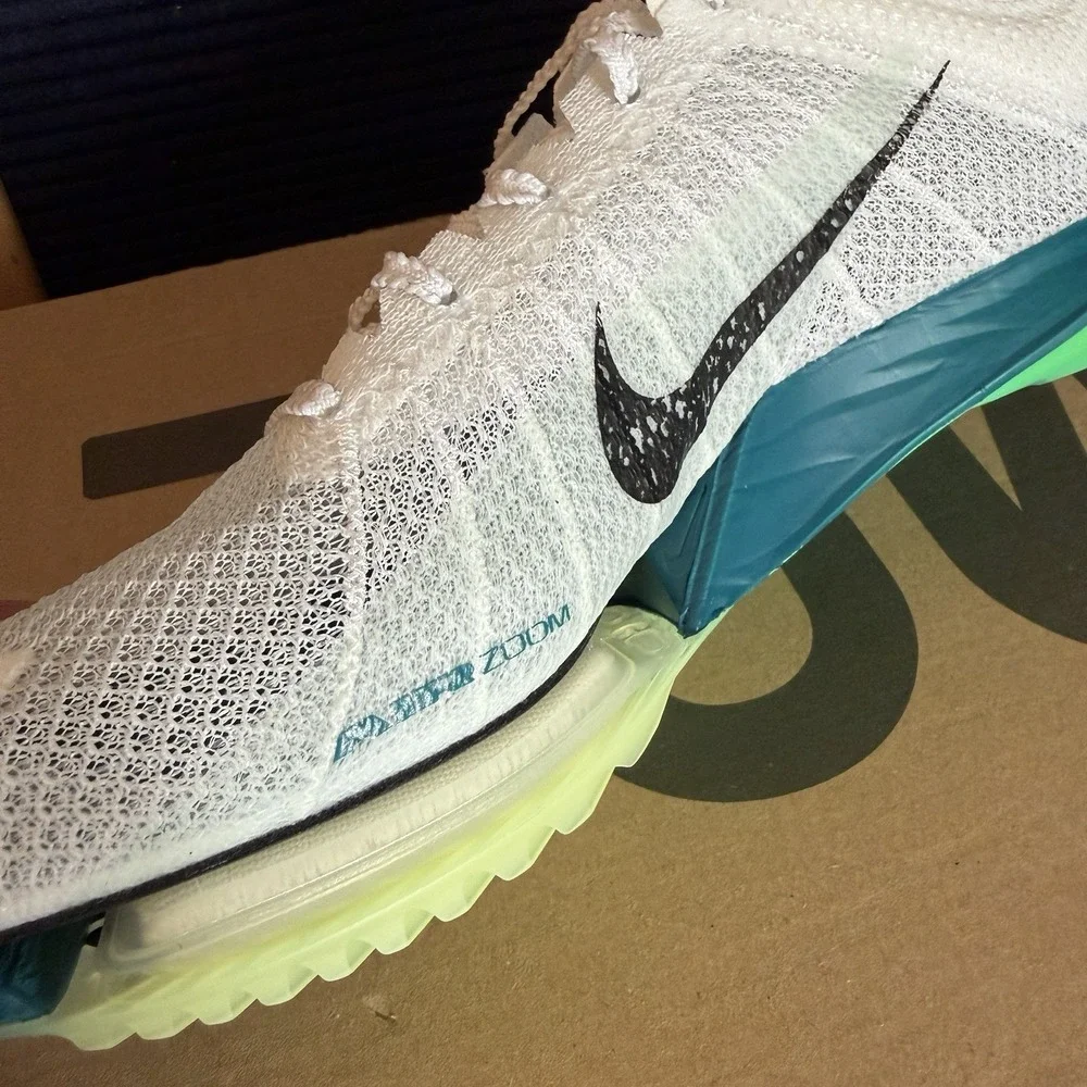 Nike Air Zoom Victory 2 Track Spikes Electric White Men‎ Size 7.5 / Women size 9